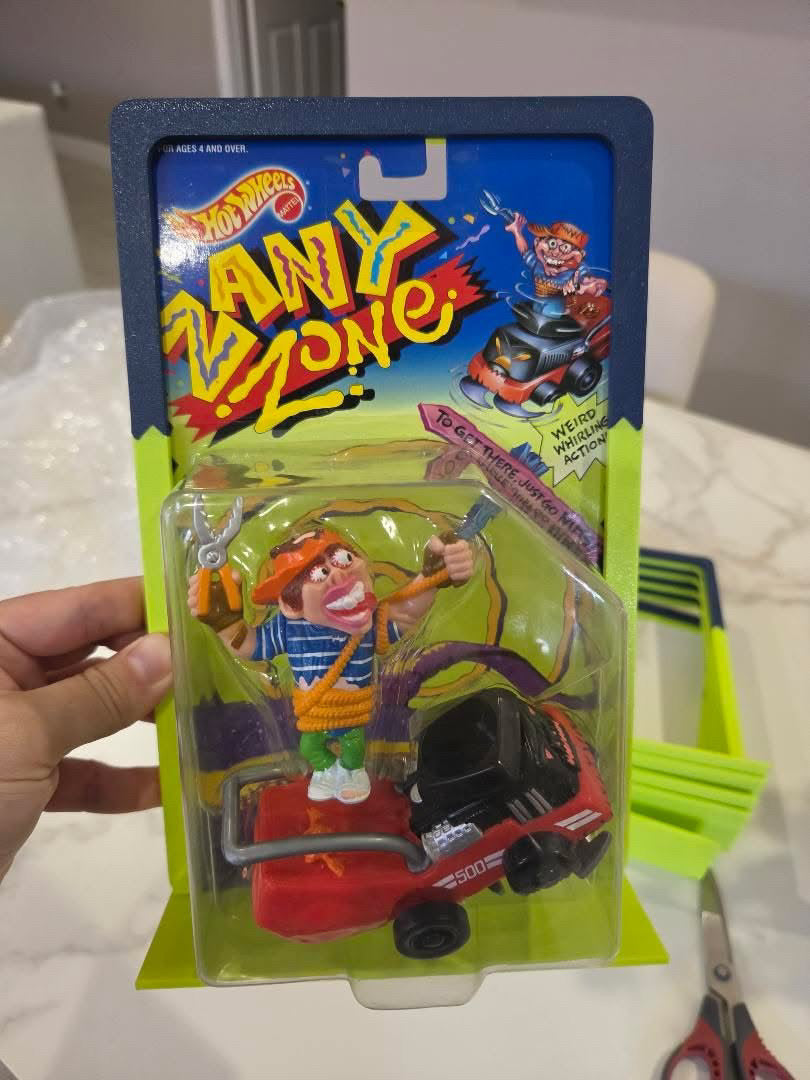 Hotwheels Zany Zone MOC Frame